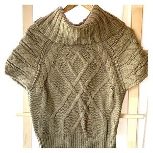 Wool cowl short sleeve sweater